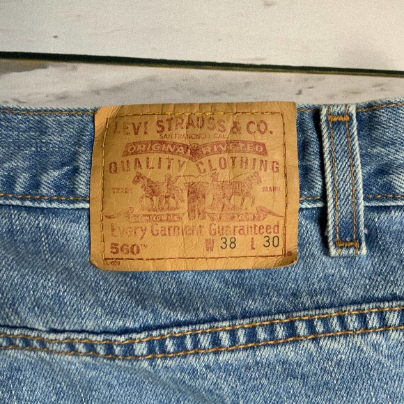 Vintage Levis 560 Jeans Mens 38 x 30 Blue Loose Baggy Relaxed Taper Denim Pants - Picture 4 of 11